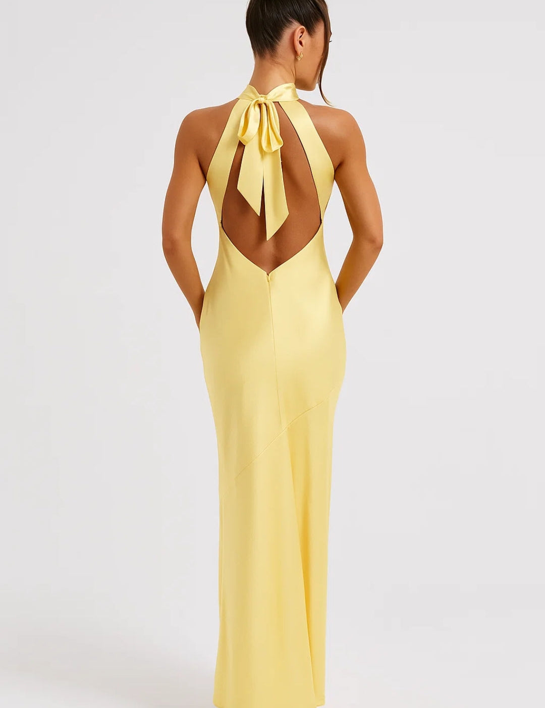 Womens-Halter-Neck-Maxi-Dress-Elegant-Sleeveless-Silhouette-with-Side-Slit-and-Tie-Back-Closure-2.jpg